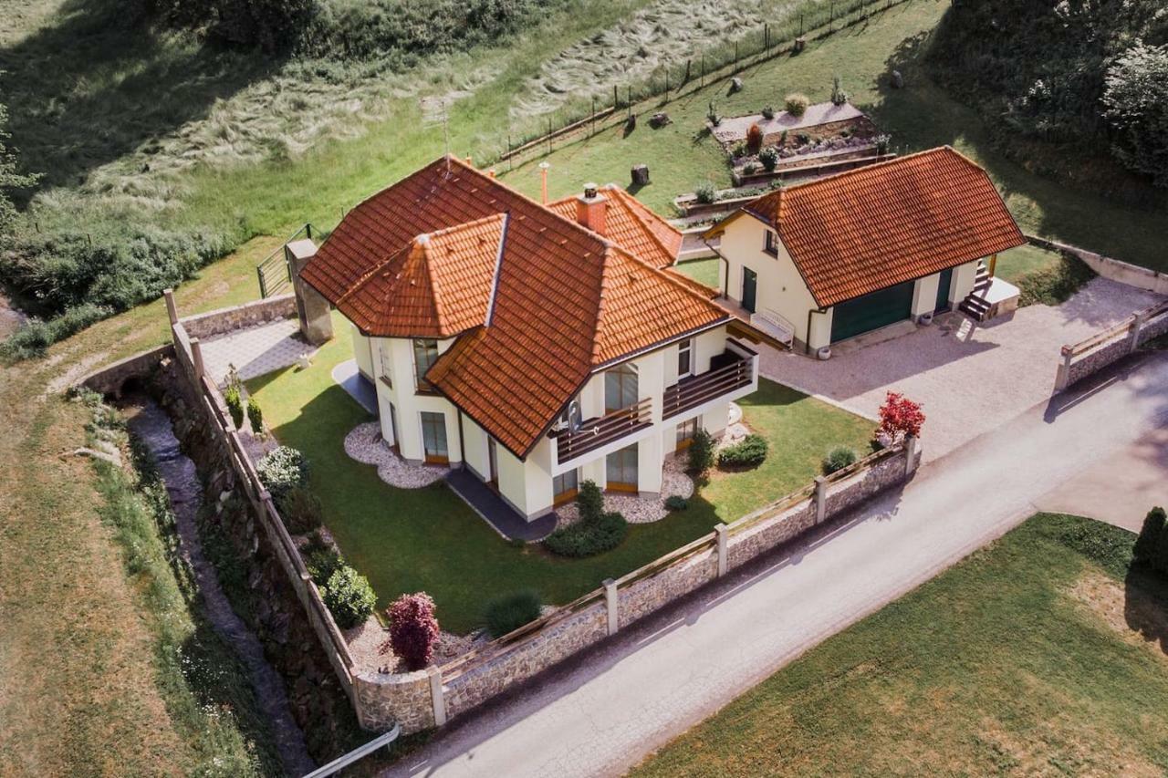 House Of Adventure - The Base To Explore Slovenia Laze v Tuhinju Luaran gambar