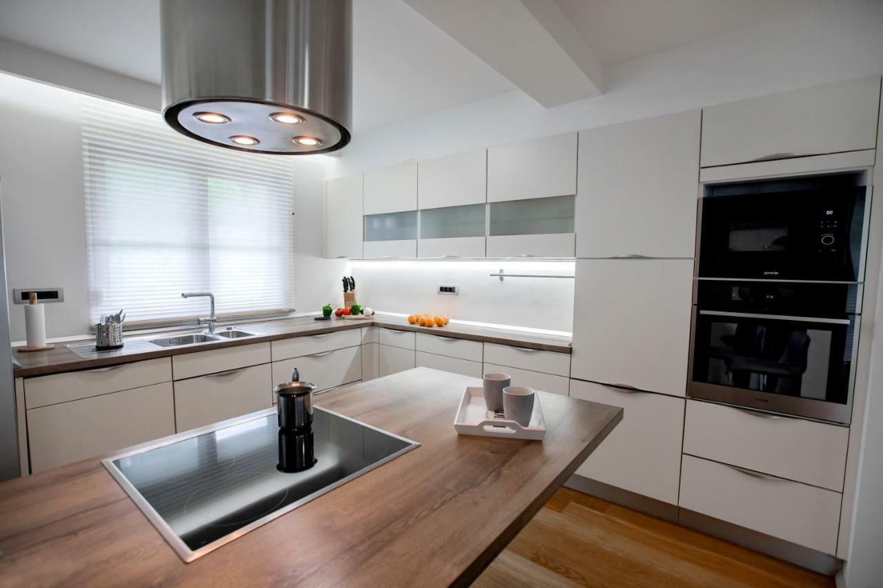 House Of Adventure - The Base To Explore Slovenia Laze v Tuhinju Luaran gambar